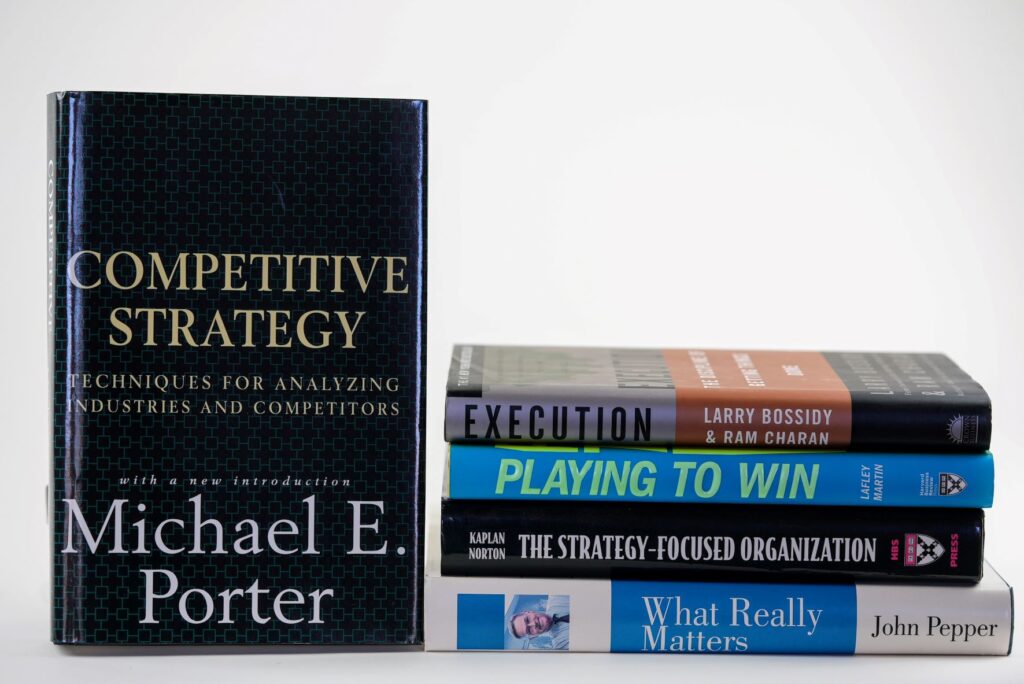 Competitive Strategy_Porter_Book Cover